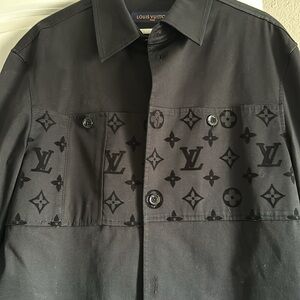 LOUIS VUITTON Button Down Shirt Size M